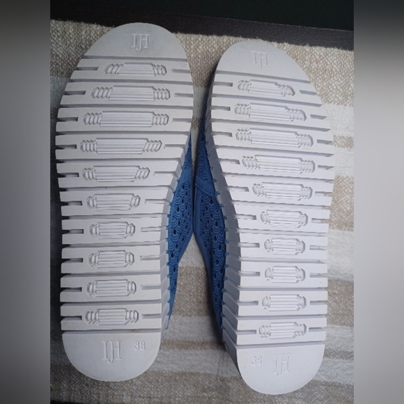 Ilse Jacobsen Blue Patterned Slip-On Sneakers - Picture 7 of 9